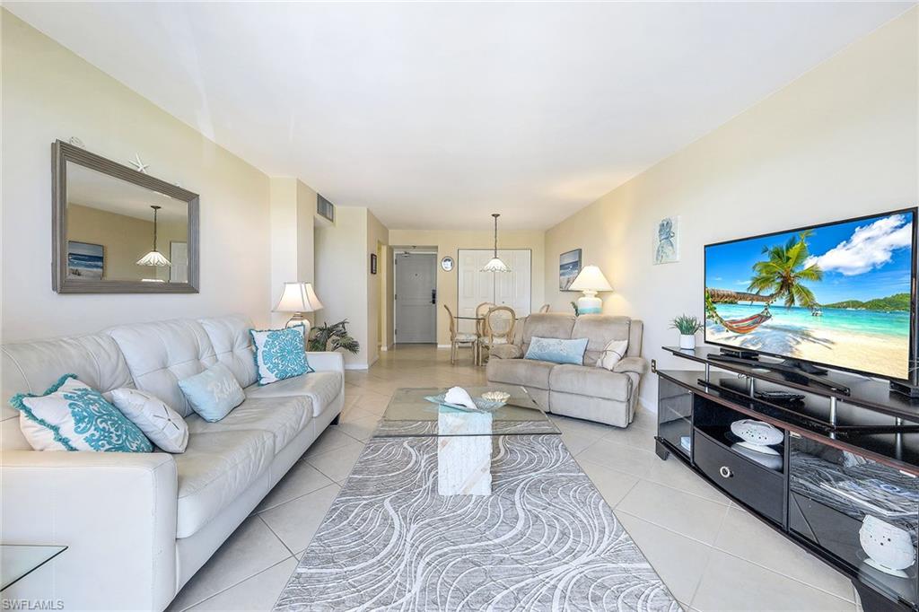 320 Seaview CT # 310