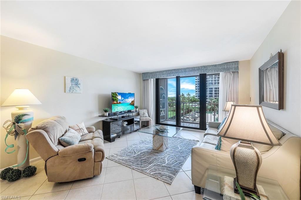 320 Seaview CT # 310