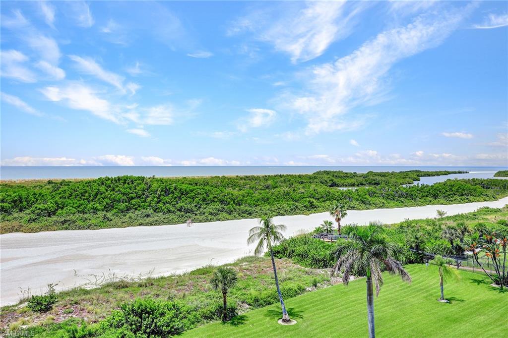 320 Seaview CT # 610