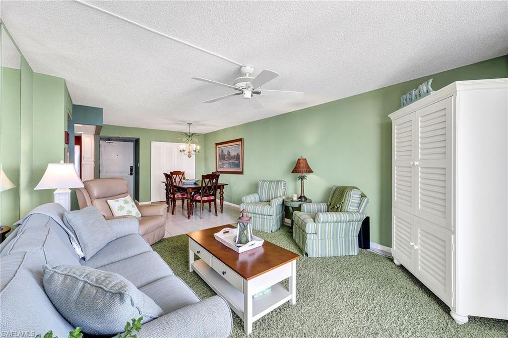 320 Seaview CT # 610