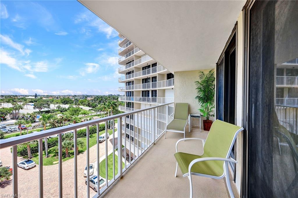 320 Seaview CT # 610