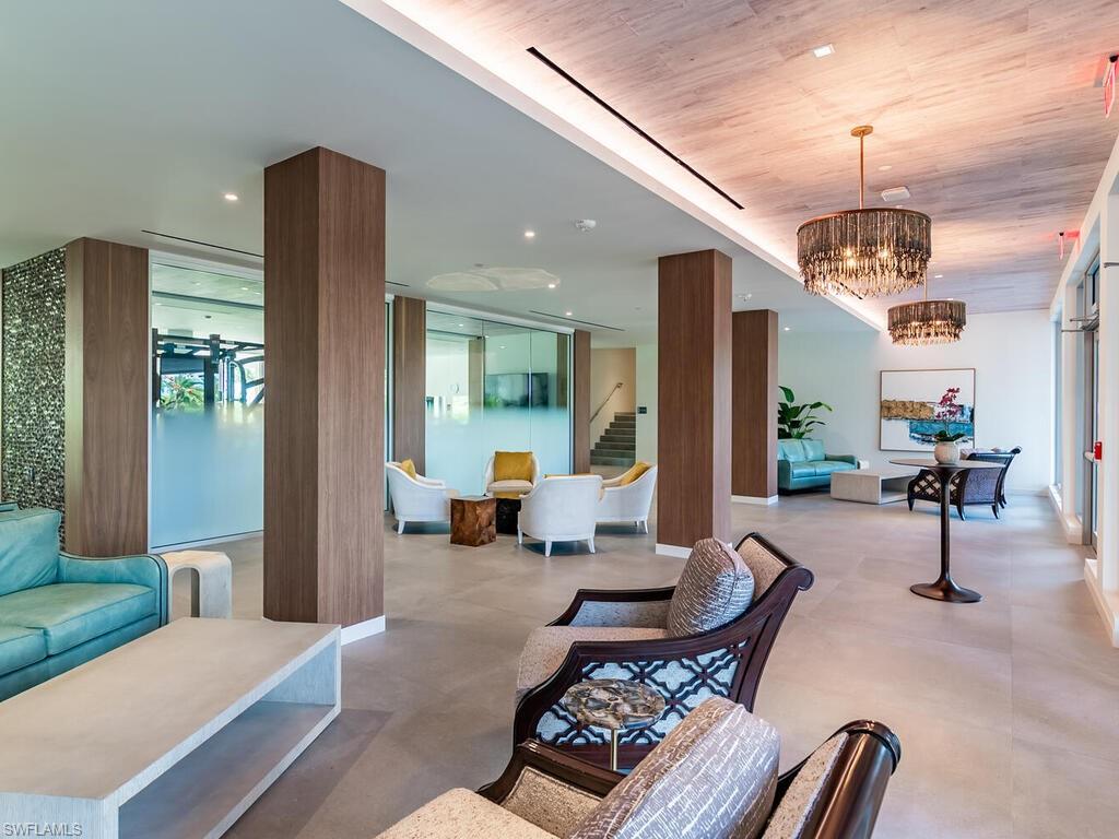 320 Seaview CT # 1506