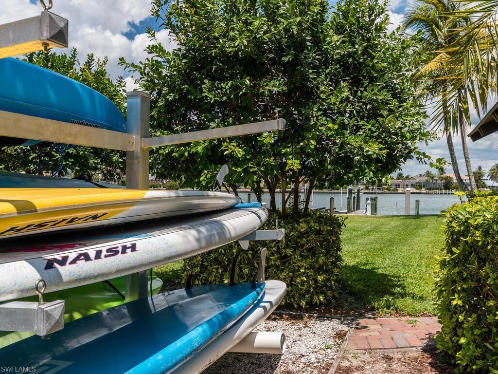 320 Seaview CT # 1506