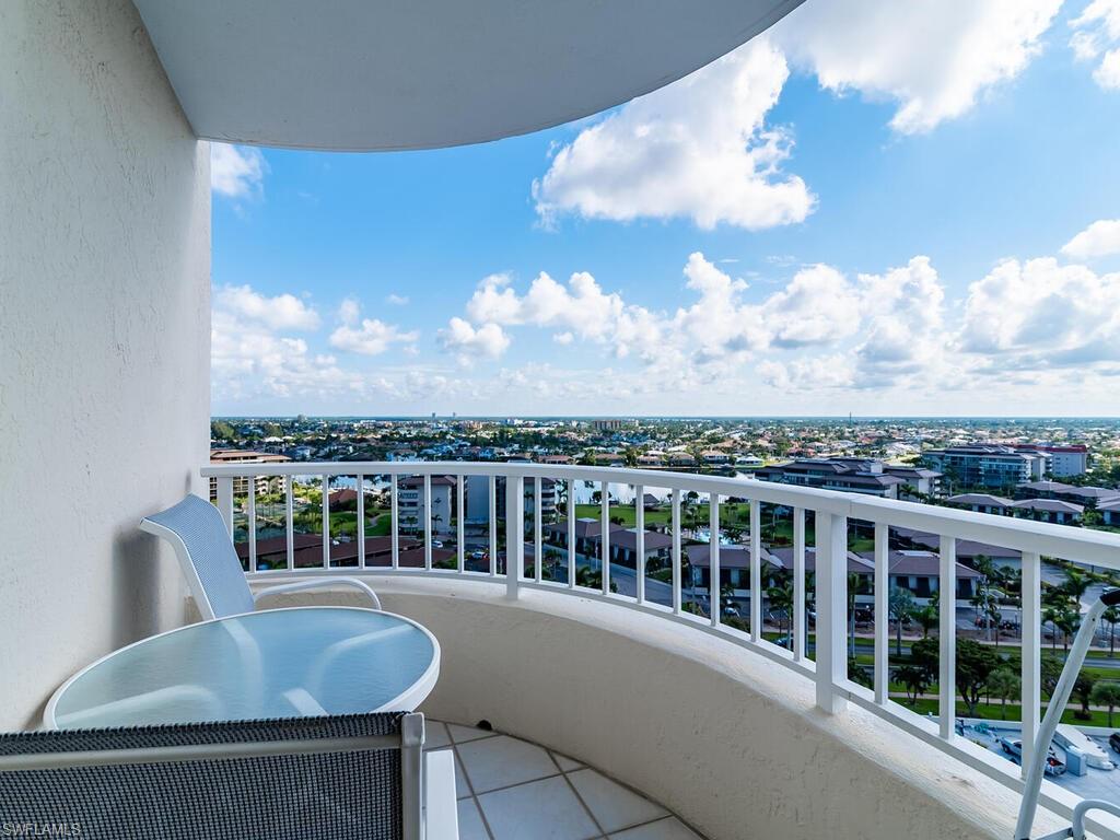 320 Seaview CT # 1506