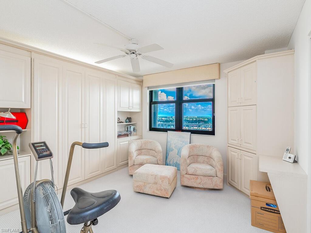 320 Seaview CT # 1506