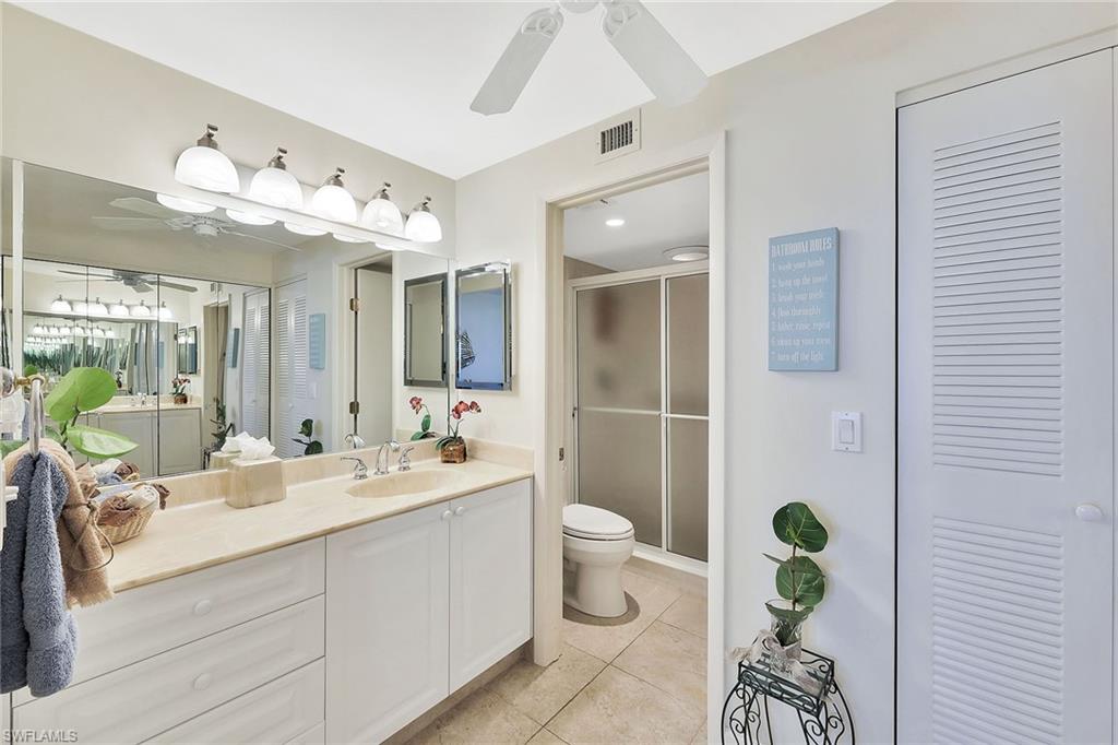 320 Seaview CT # 708