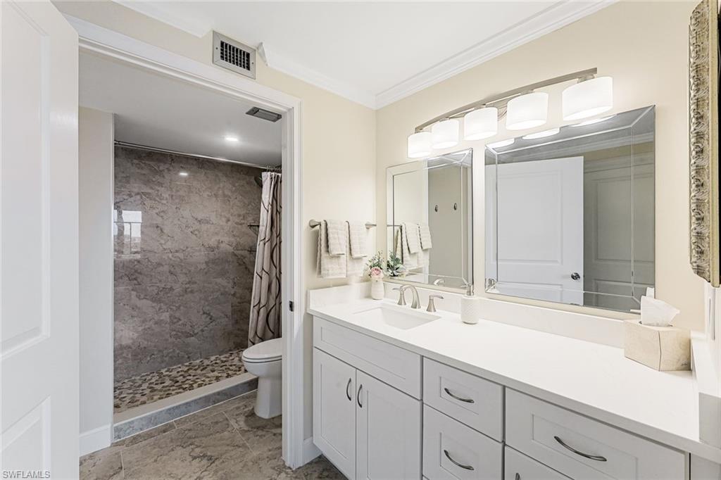 260 Seaview CT # 1207