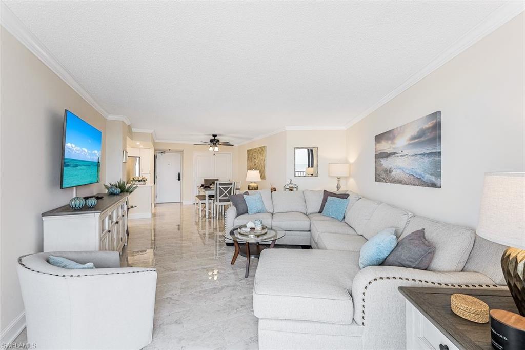 260 Seaview CT # 1207