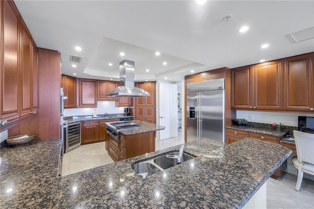 970 Cape Marco DR # 1807