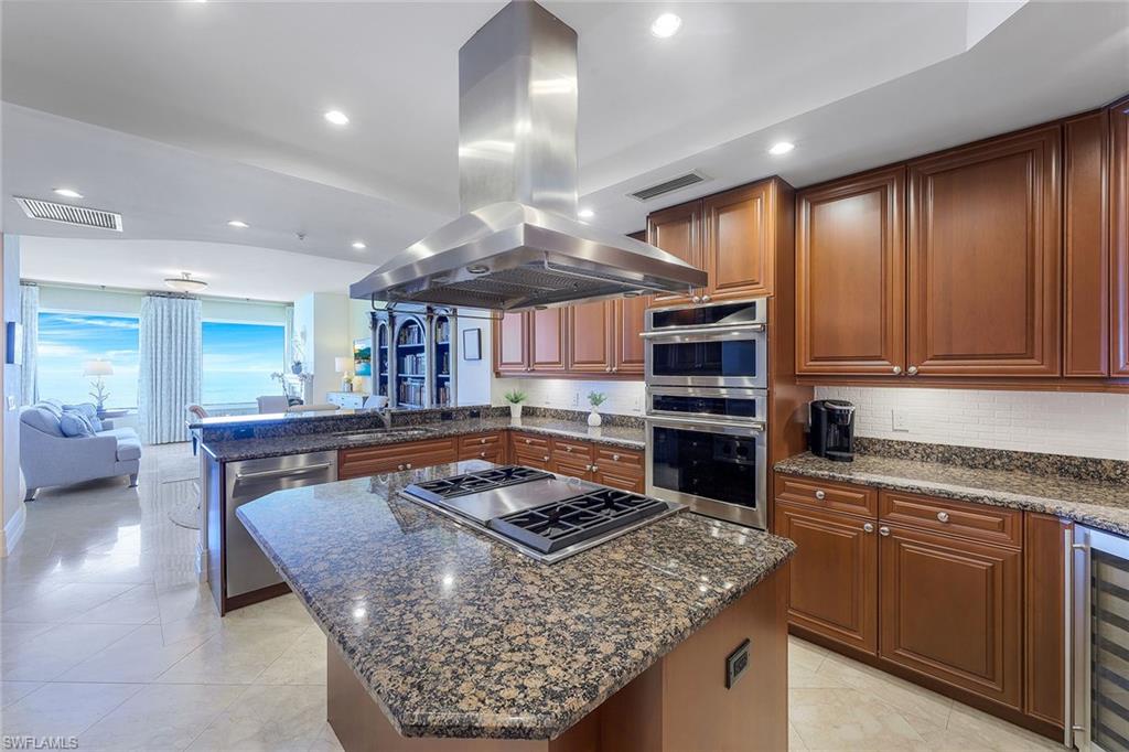 970 Cape Marco DR # 1807