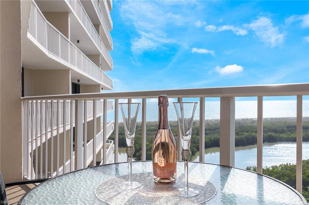 380 Seaview CT # 1501