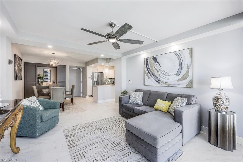 320 Seaview CT # 909 Unit: 2-909