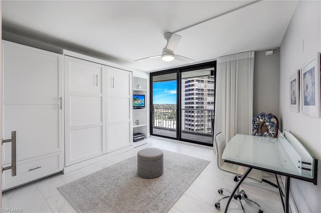 320 Seaview CT # 909 Unit: 2-909