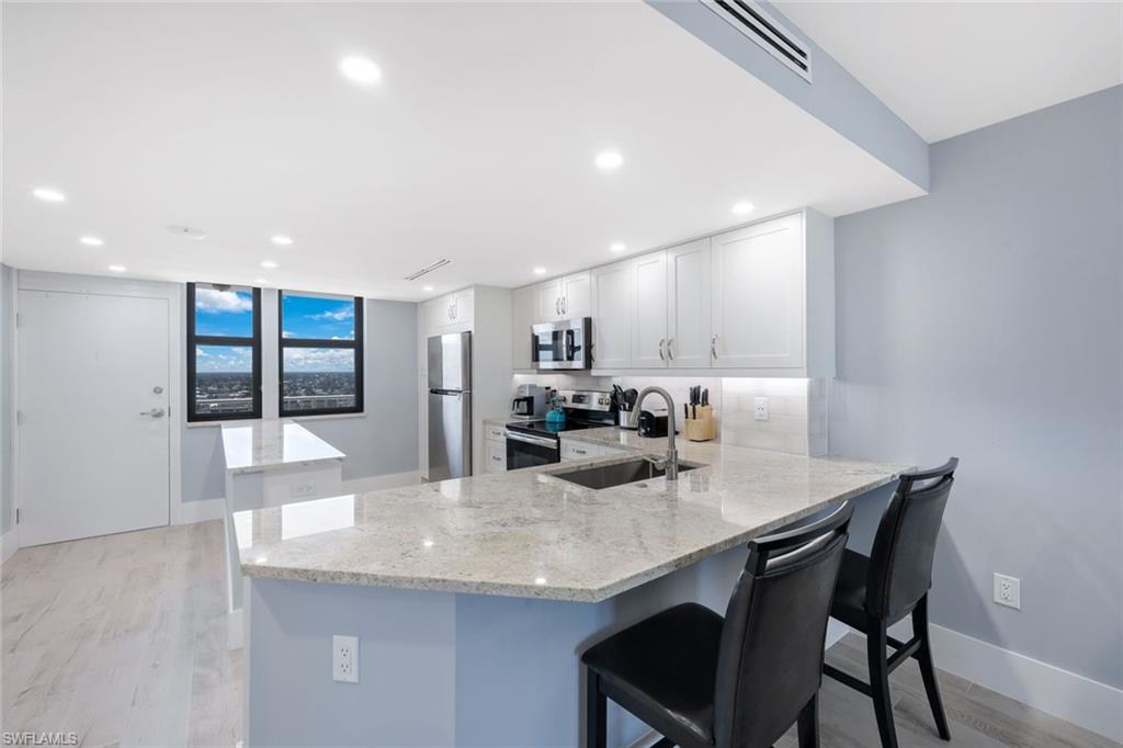 320 Seaview CT # 1801