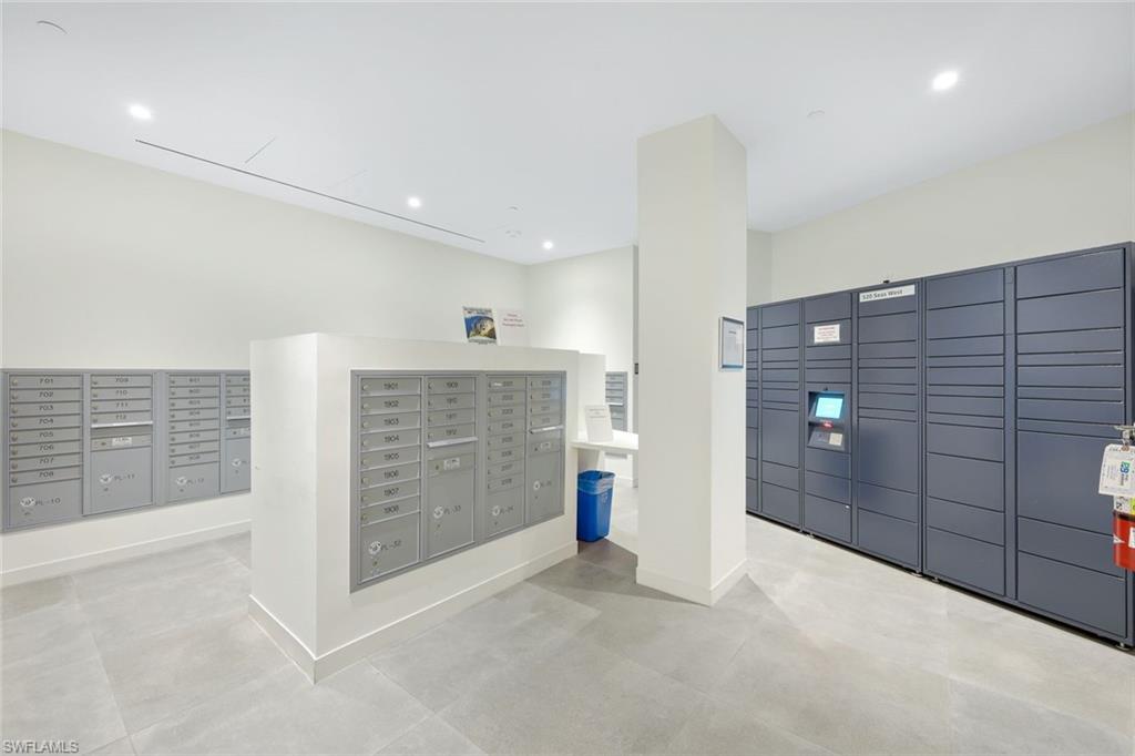 320 Seaview CT # 1801