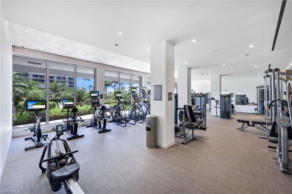 320 Seaview CT # 1801