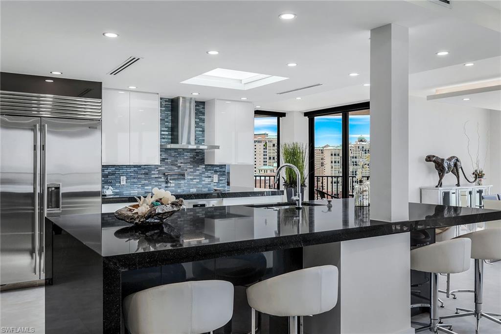 850 S Collier BLVD # 1 Unit: PH 1