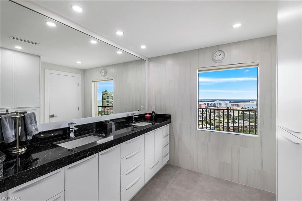 850 S Collier BLVD # 1 Unit: PH 1