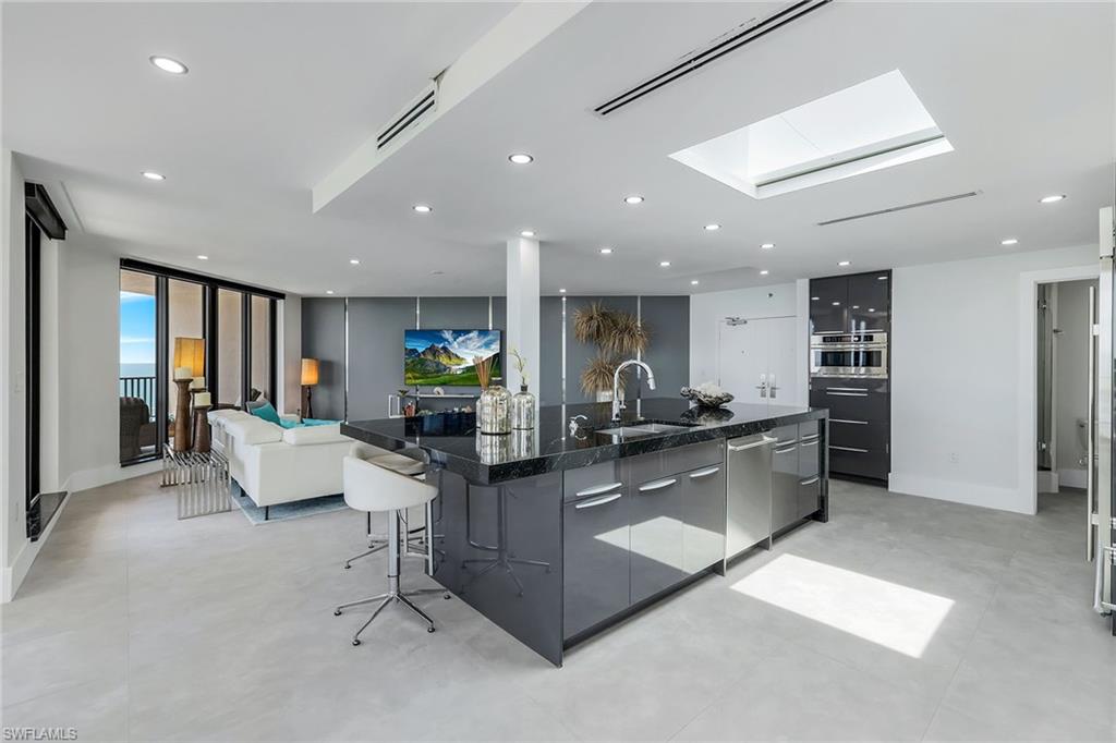 850 S Collier BLVD # 1 Unit: PH 1