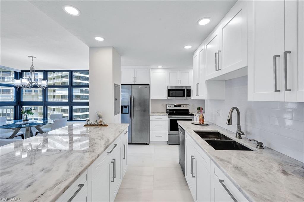 260 Seaview CT # 1103