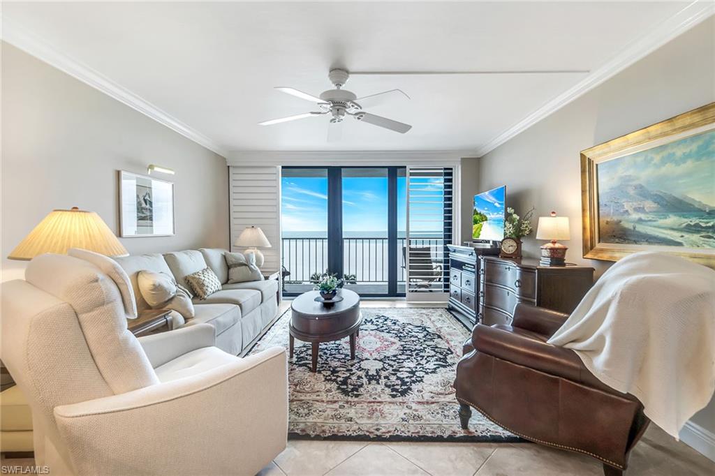 320 Seaview CT # 805