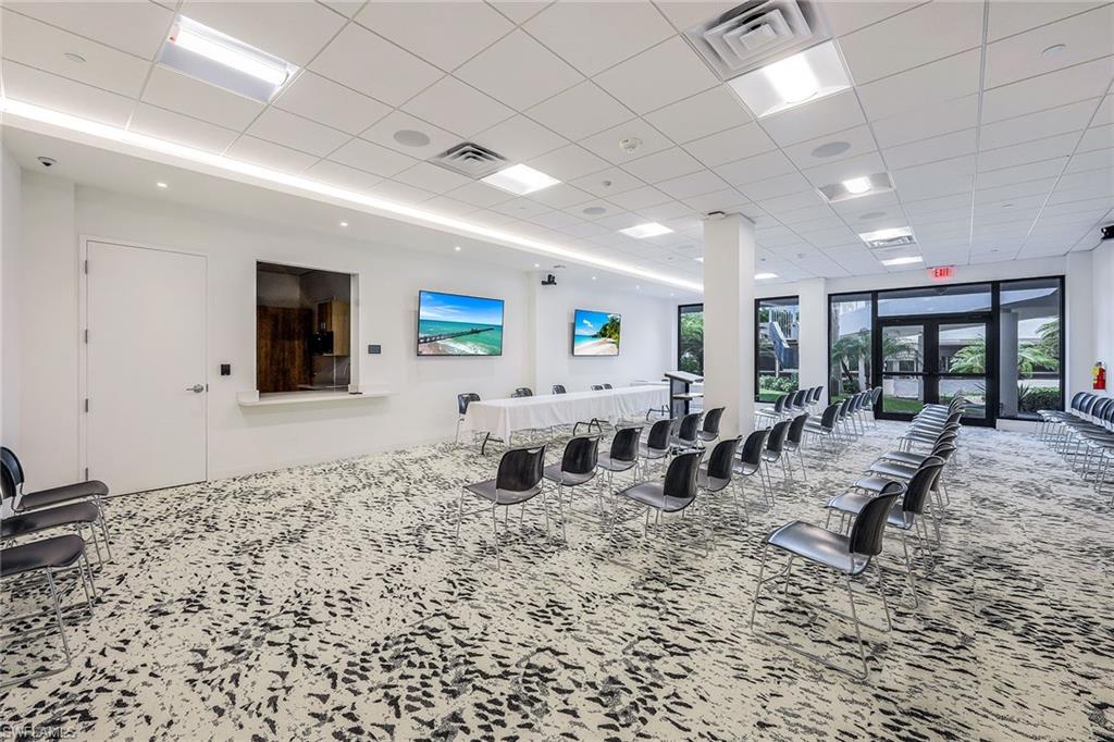 320 Seaview CT # 805