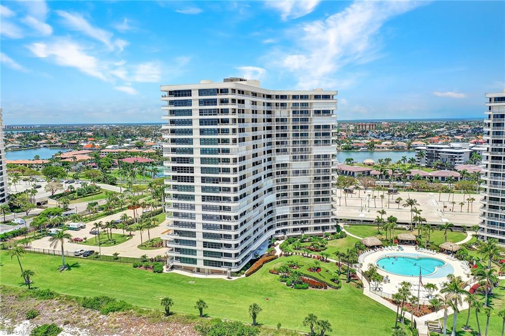 320 Seaview CT # 805