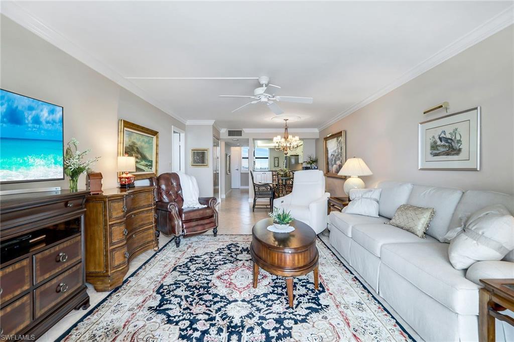 320 Seaview CT # 805