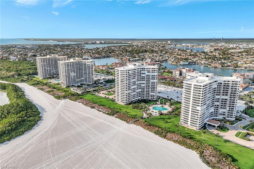 320 Seaview CT # 305 Unit: 2-305