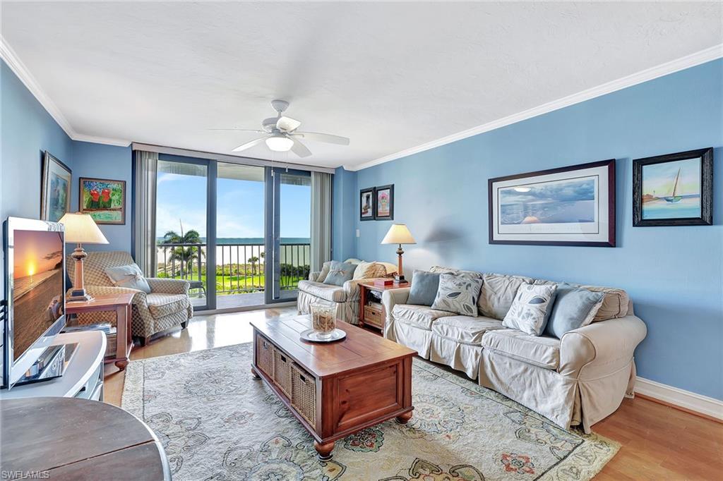 320 Seaview CT # 305 Unit: 2-305