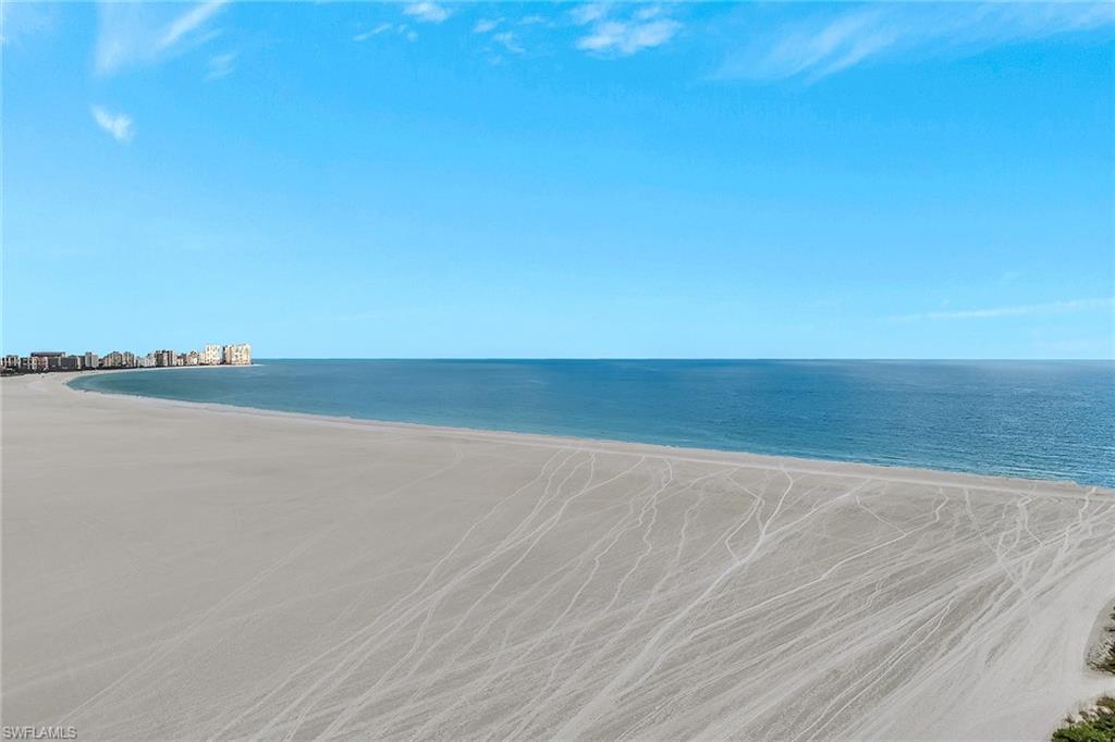 320 Seaview CT # 305 Unit: 2-305