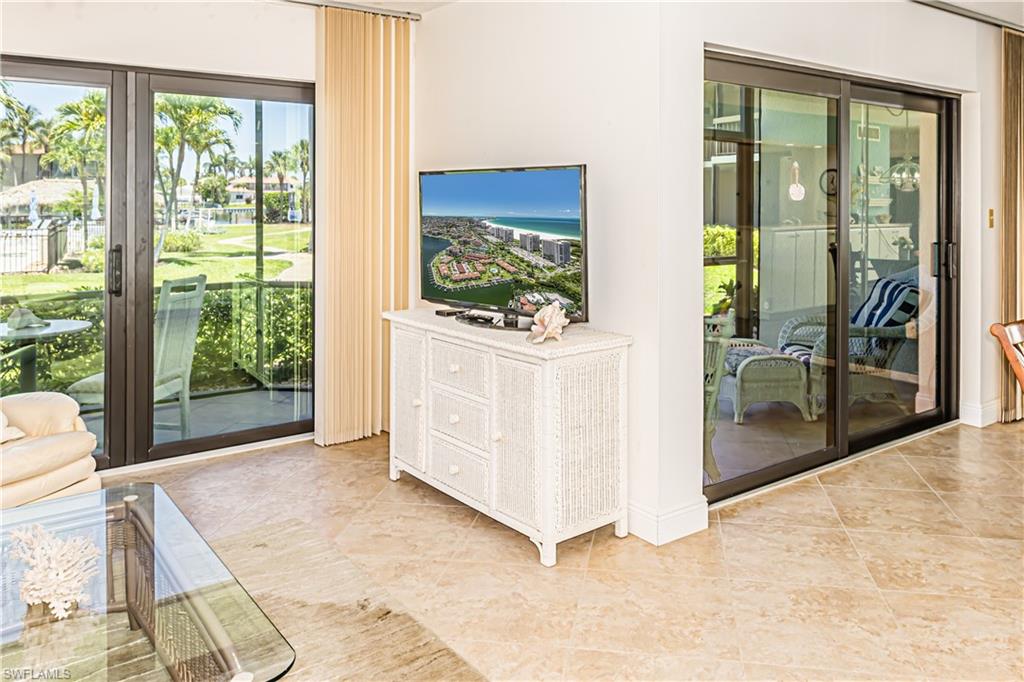 525 Seaview CT M1