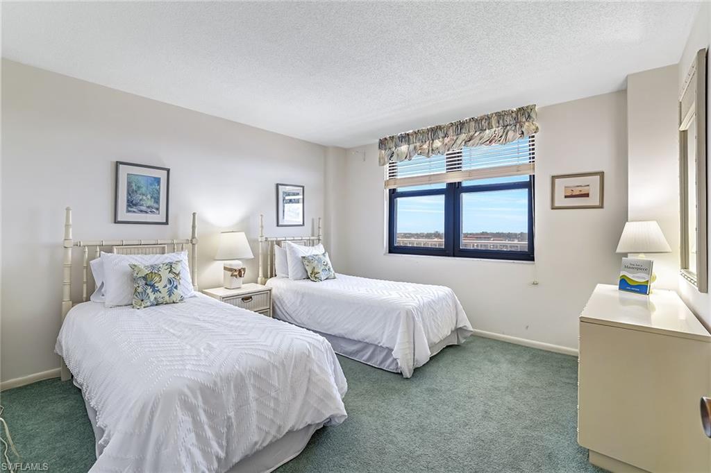 260 Seaview CT # 905