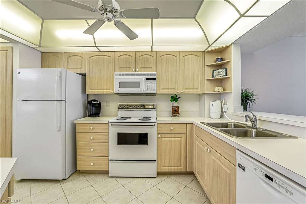 260 Seaview CT # 905