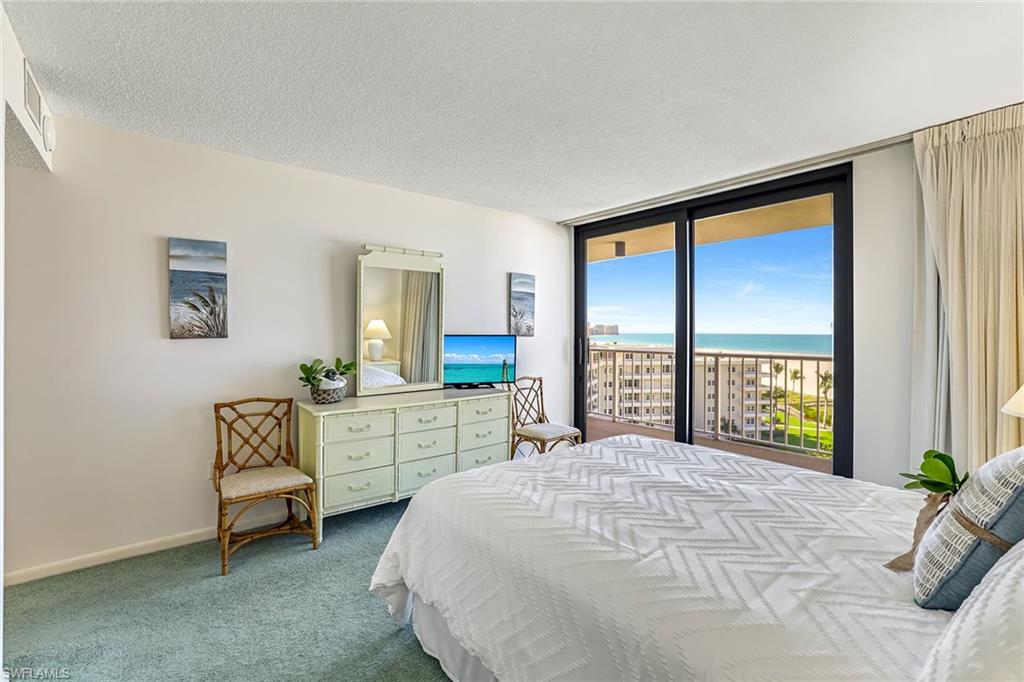 260 Seaview CT # 905