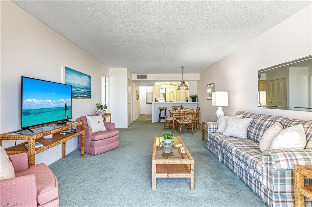 260 Seaview CT # 905