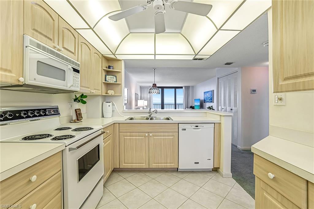 260 Seaview CT # 905