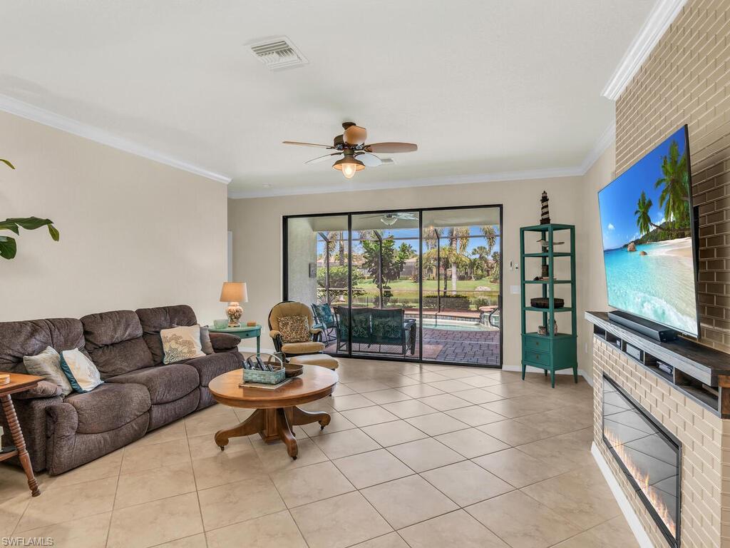 3817 Ruby WAY