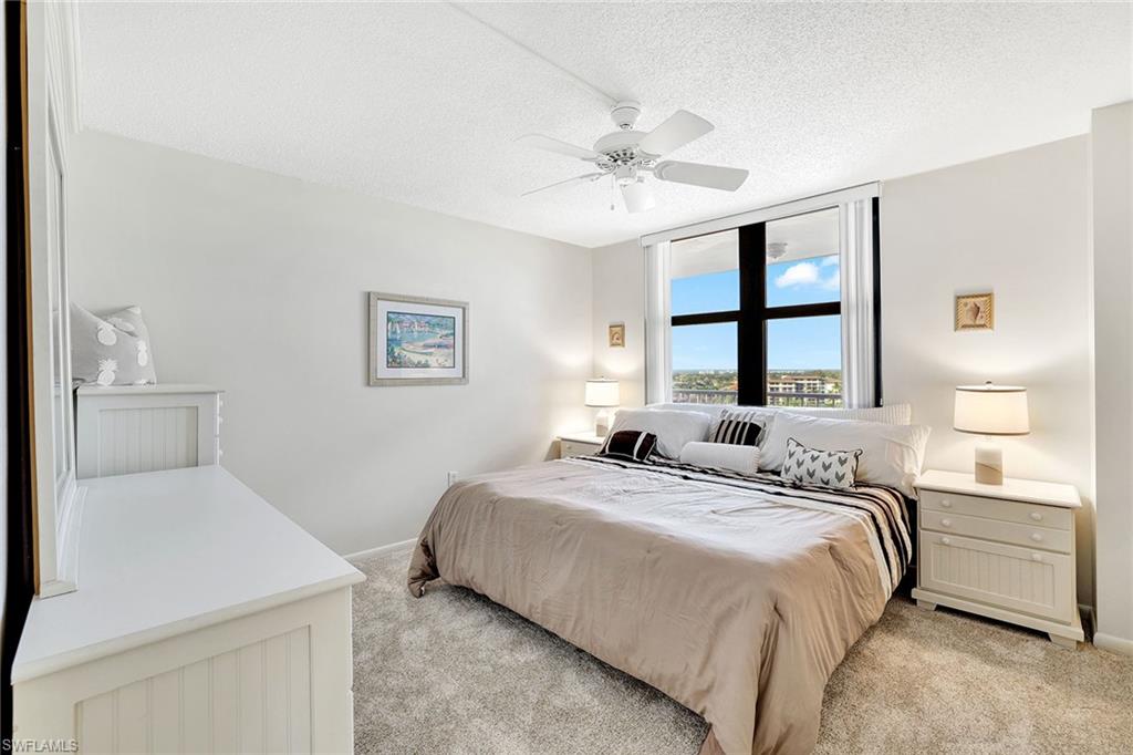 260 Seaview CT # 906