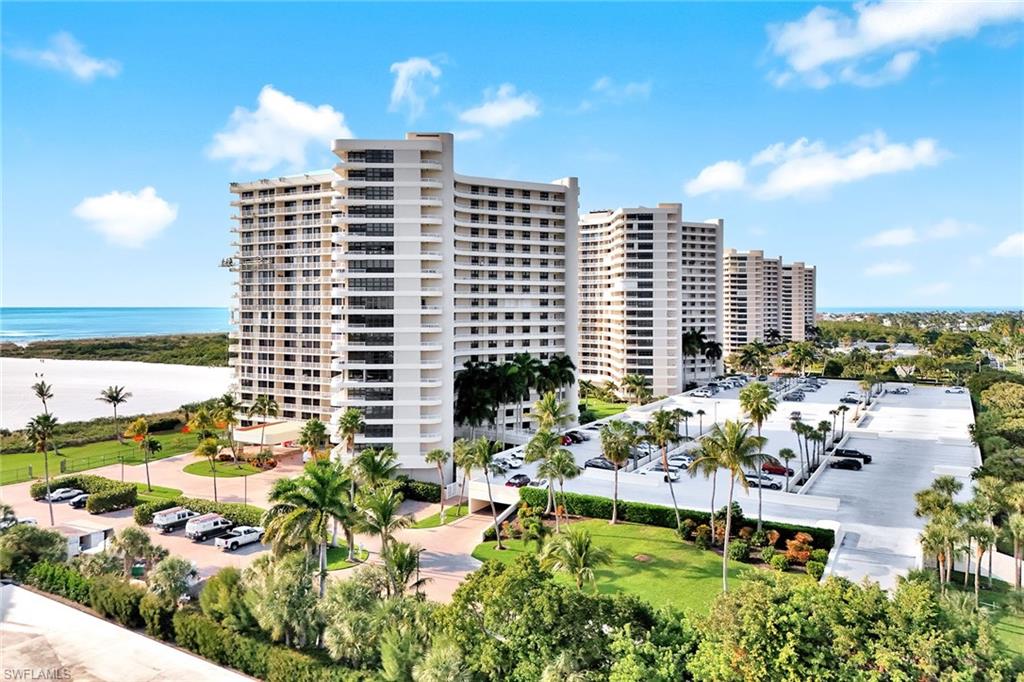 260 Seaview CT # 906