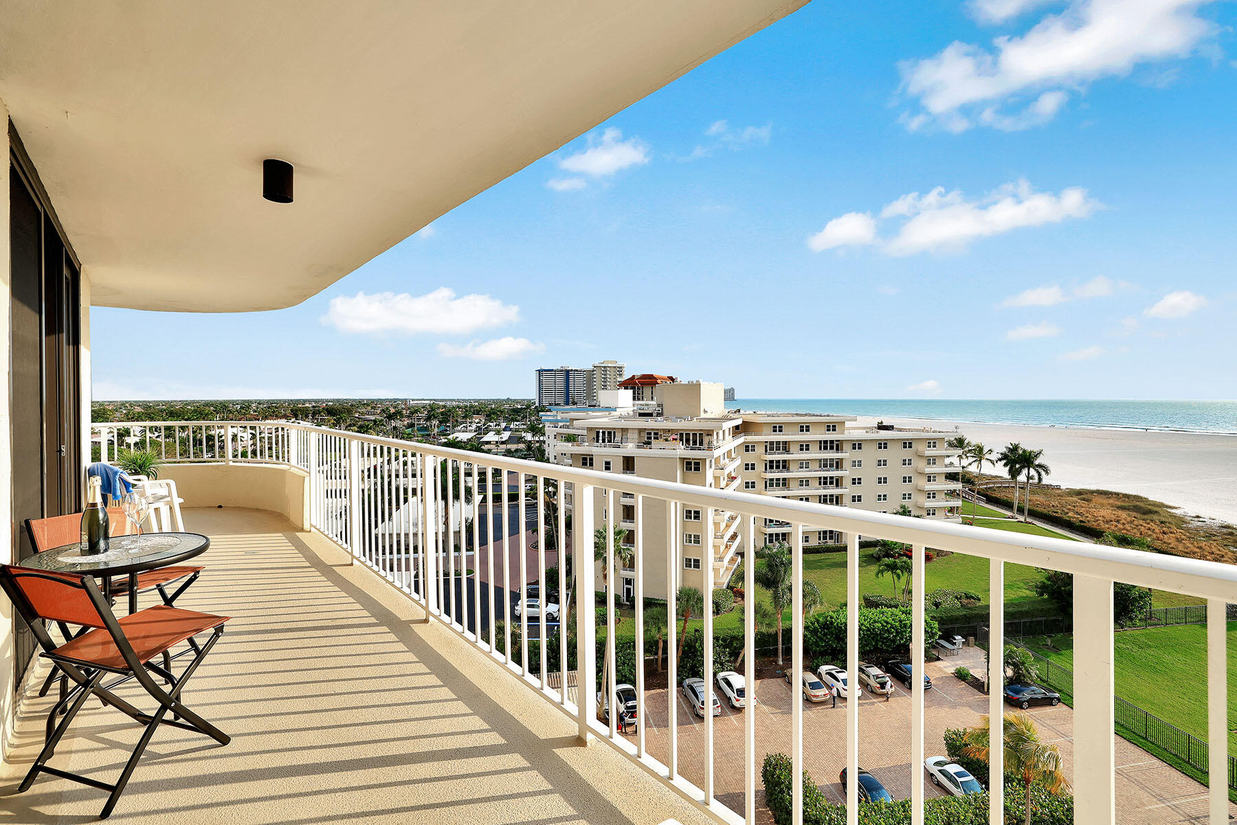 260 SEAVIEW, 906