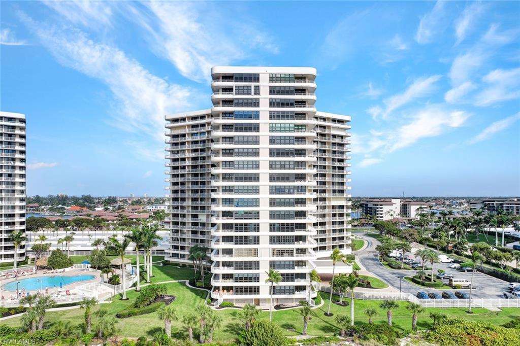 380 Seaview CT 403