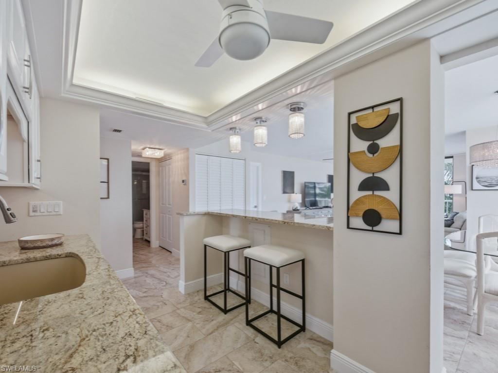 380 Seaview CT 403