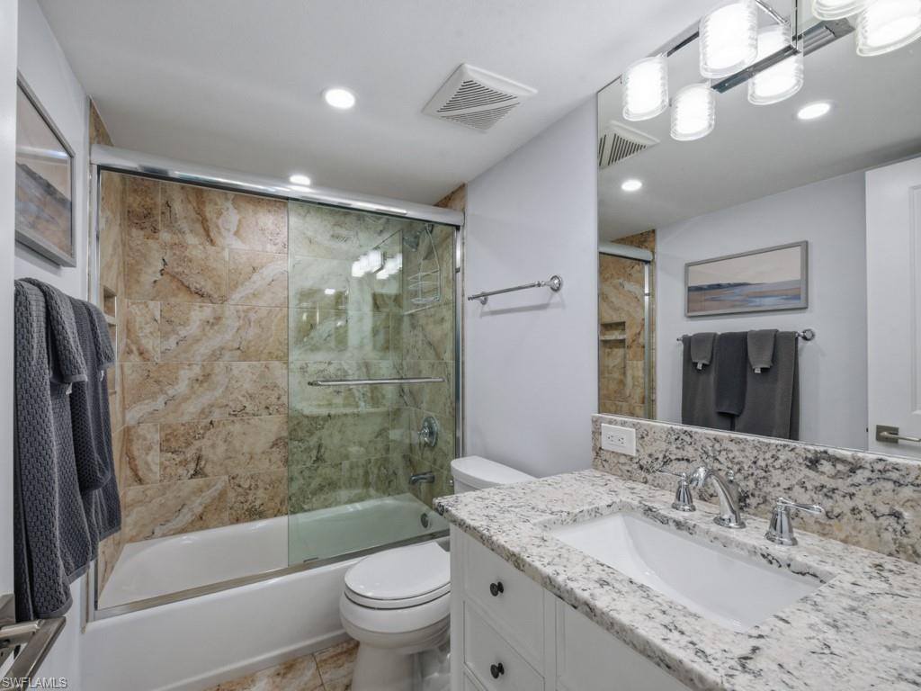 380 Seaview CT 403
