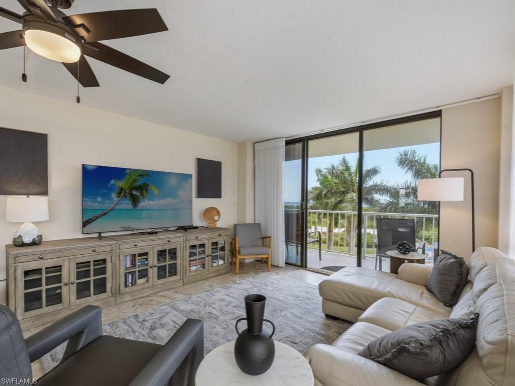 380 Seaview CT 403