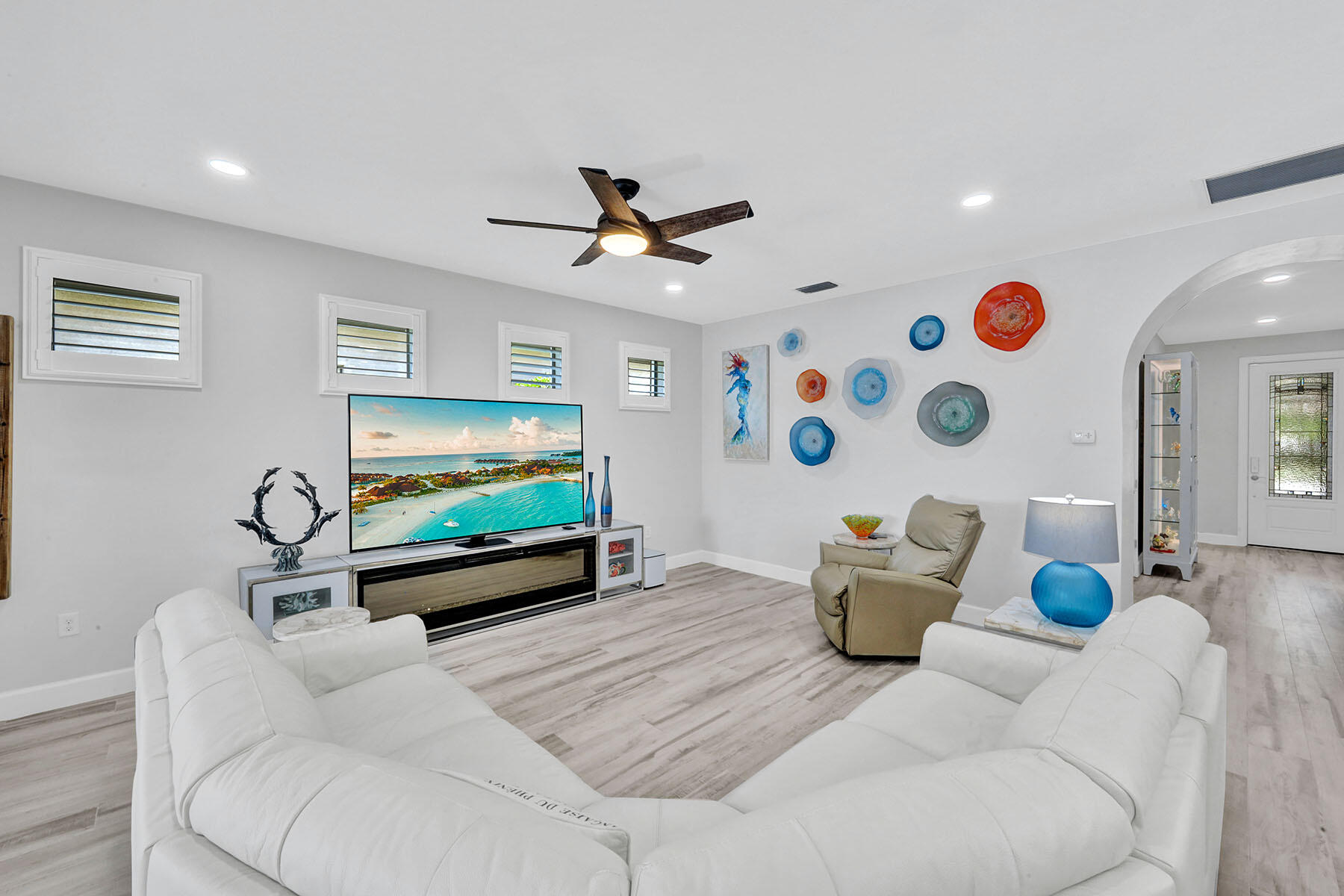 7460 BLACKBERRY DRIVE