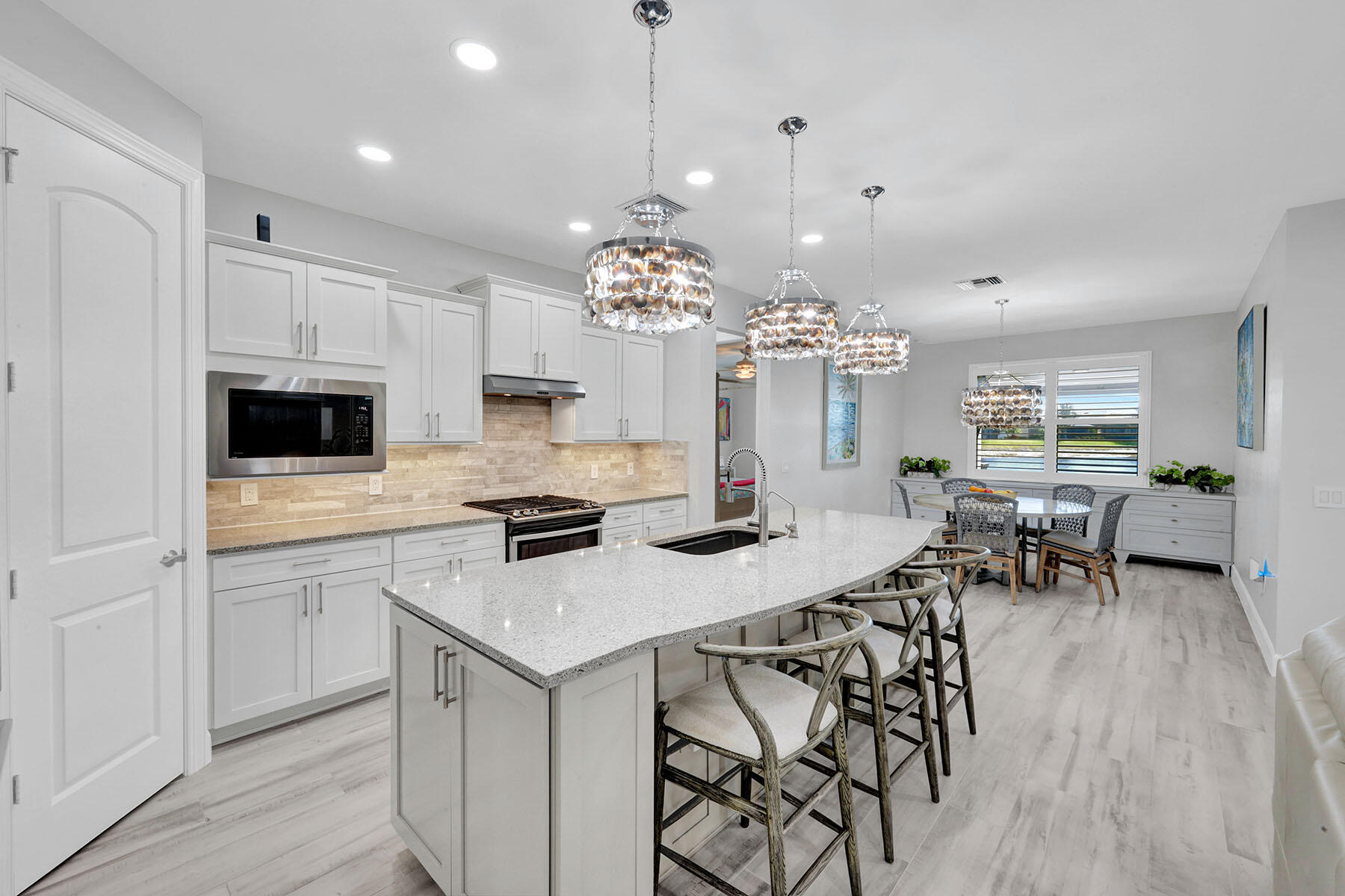 7460 BLACKBERRY DRIVE