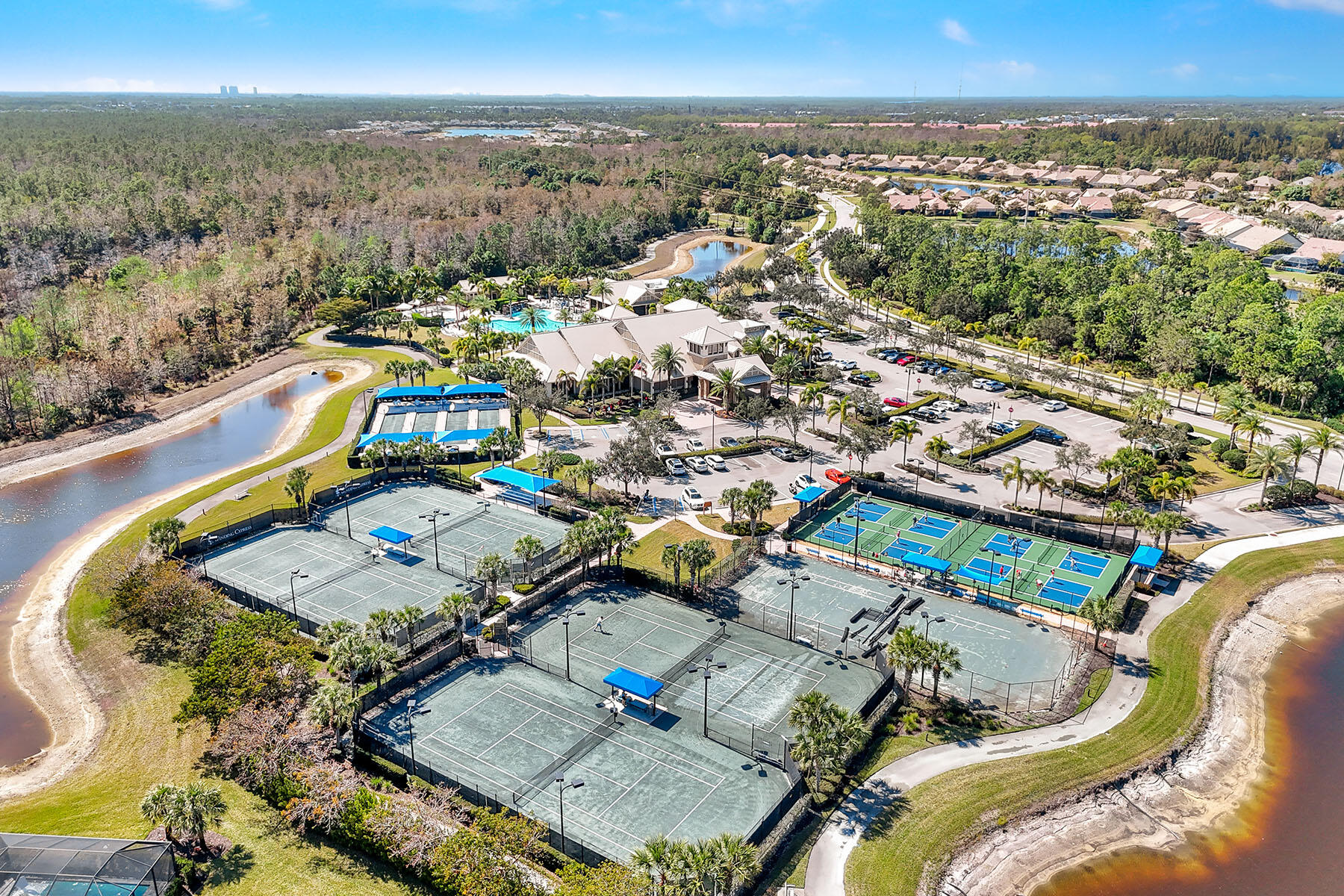 7460 BLACKBERRY DRIVE