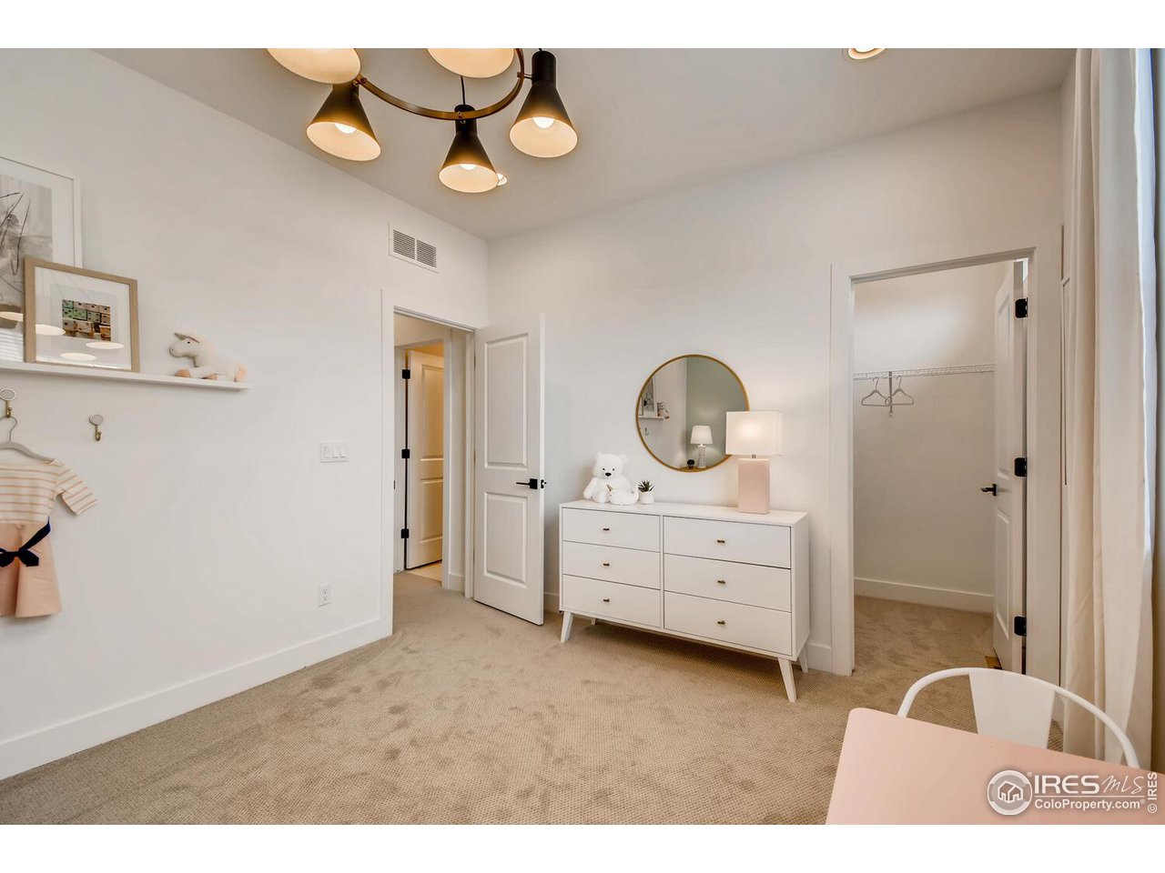 2719 Bear Springs Cir