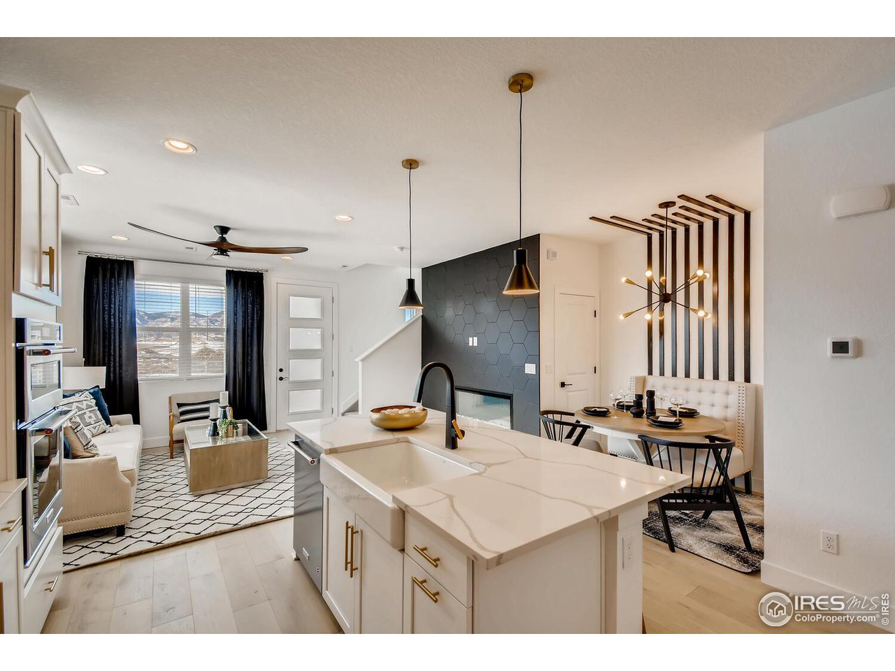 2719 Bear Springs Cir